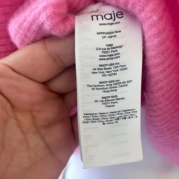 -Maje
Low-Cut Ribbed Cashmere
Sweater pre-owner size 0 - Picture 11 of 13